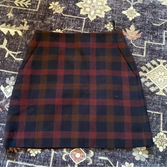 Uniqlo Plaid Skirt - Navy and Brown - Picture 3 of 6
